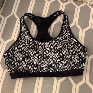 Nike razorback sports bra